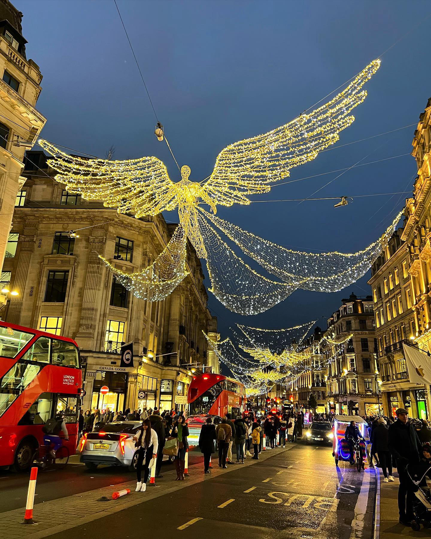 London Babi! 🇬🇧 - Happy Christmas London