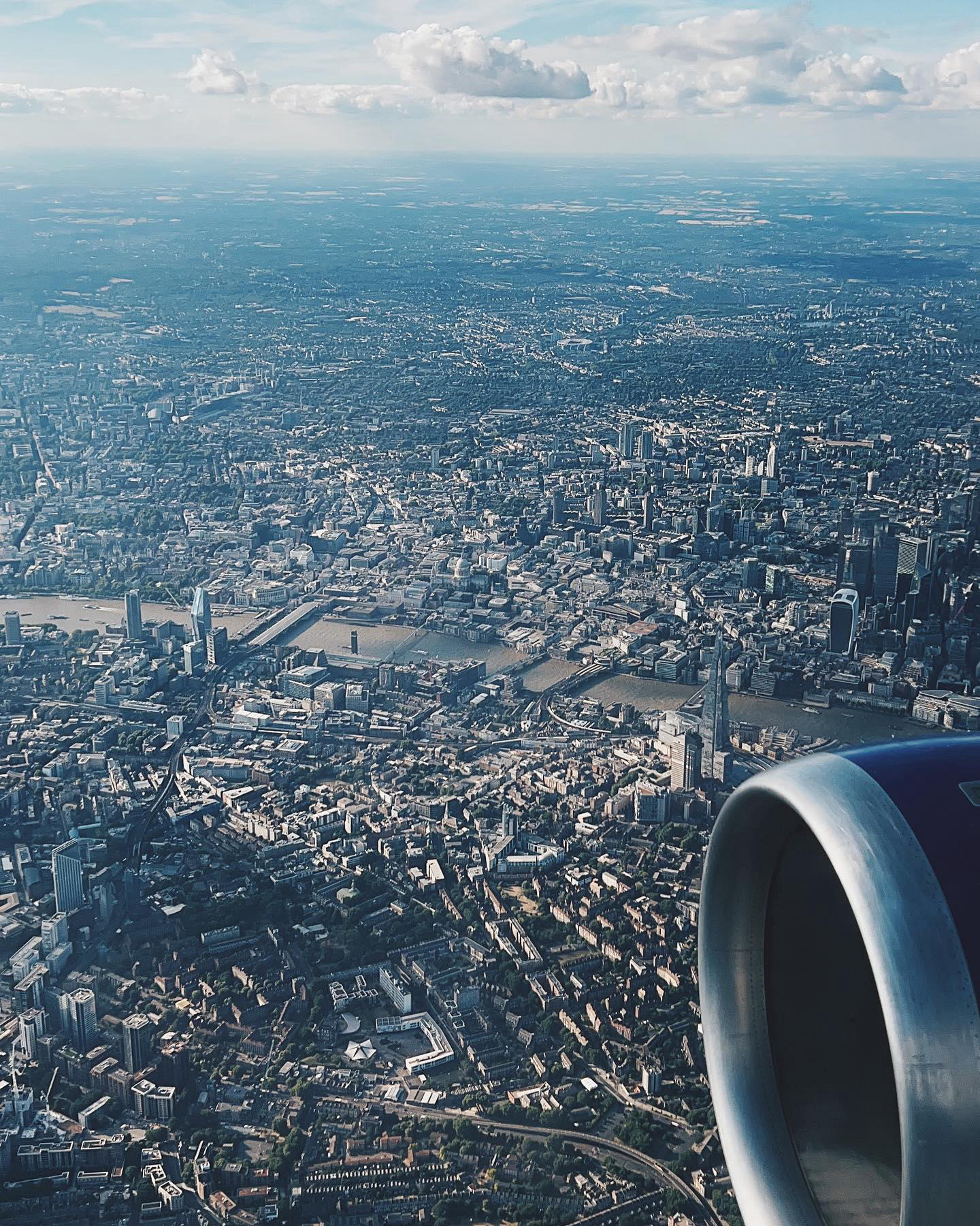 #LONDON • #ThisIsLondon - Landing at #Heathrow Terminal 5