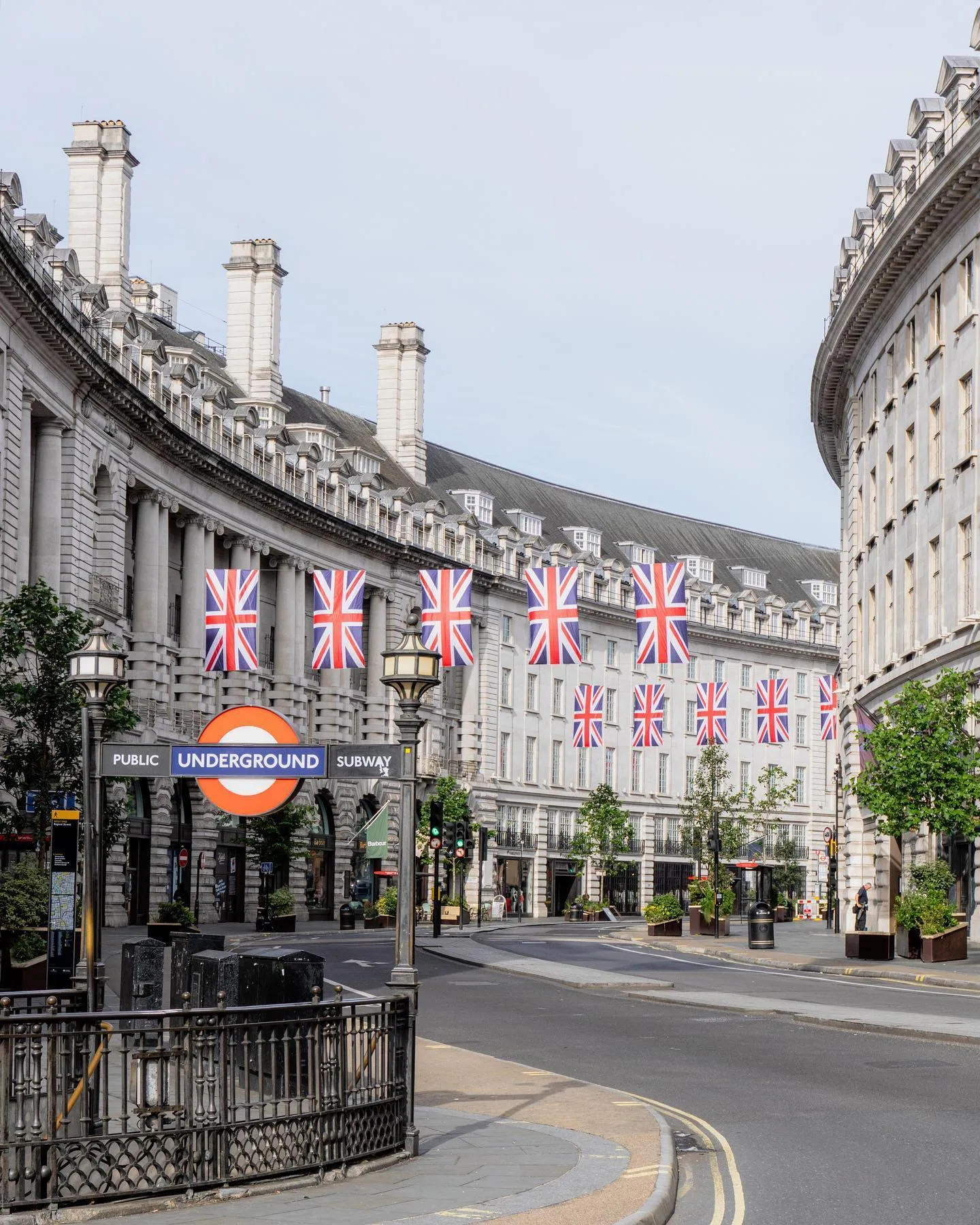 image  1 VISIT LONDON - Starting your week off right with the forever iconic, #regentstreetw1